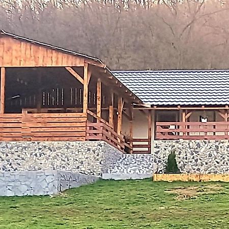 Villa Casa Claudiu Ieşelniţa Esterno foto