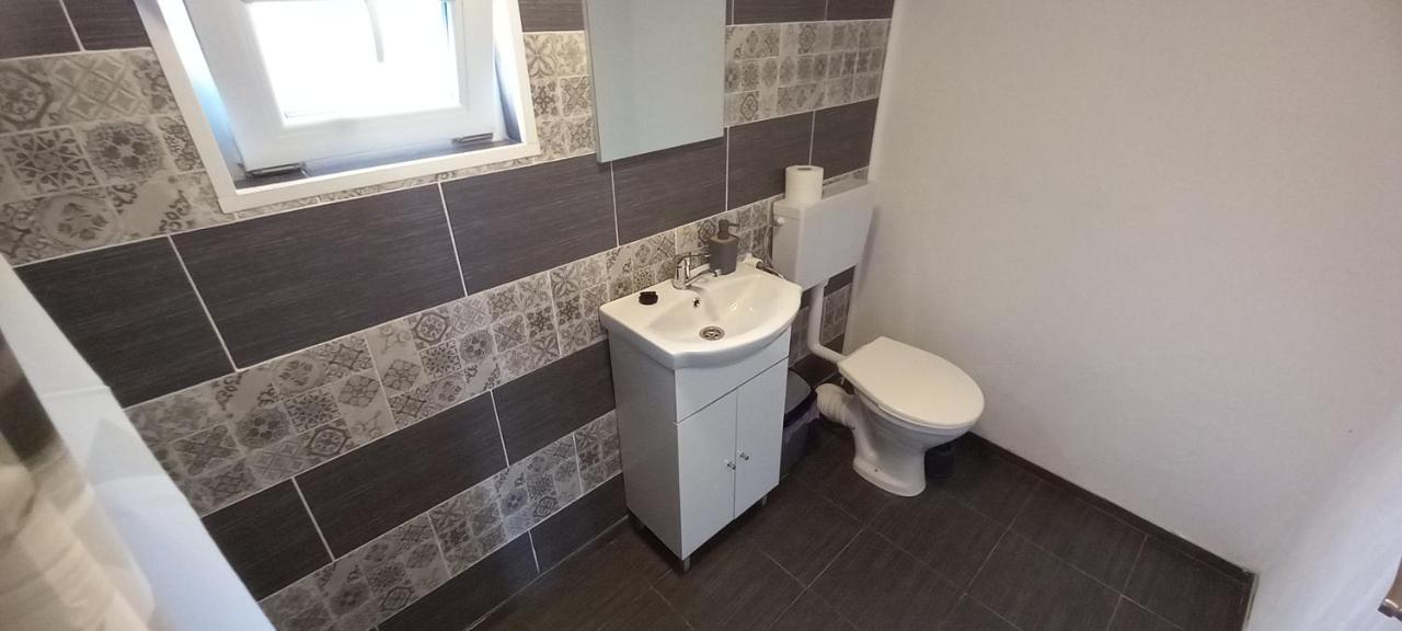 Villa Casa Claudiu Ieşelniţa Esterno foto