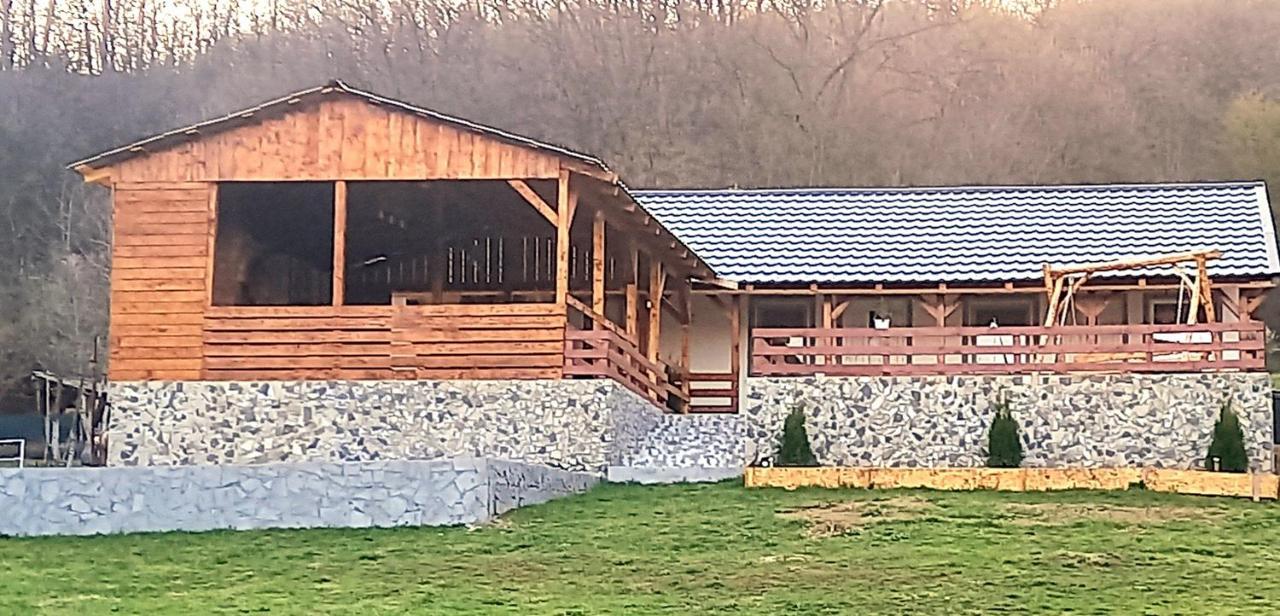 Villa Casa Claudiu Ieşelniţa Esterno foto